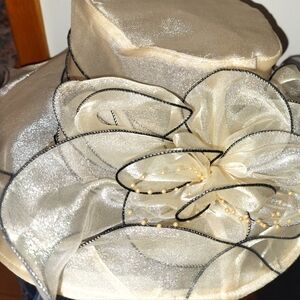 NWT Bellady Tea Party/Church/Kentucky Derby Hat, OS